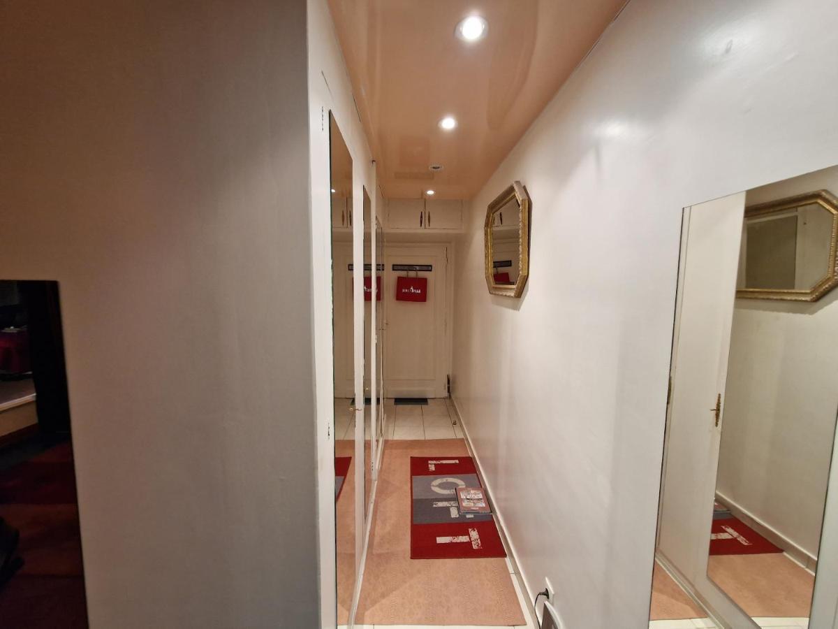 Appartement Avenue Champs Elysees - Magnifique F1/f2 *