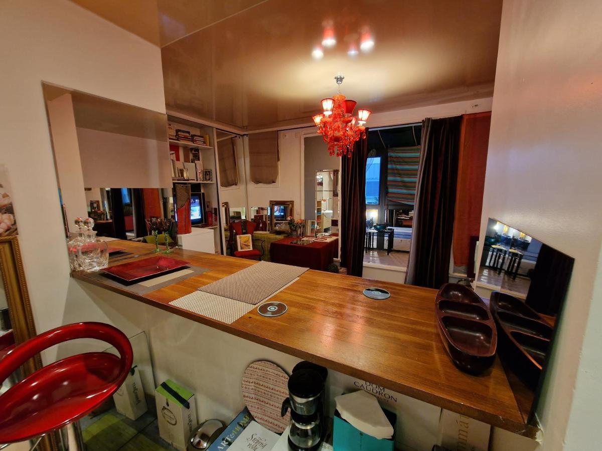Appartement Avenue Champs Elysees - Magnifique F1/f2